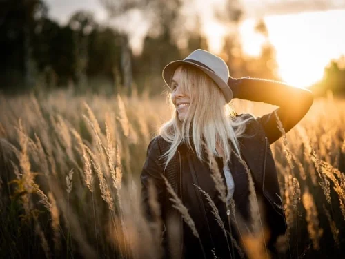 Dreaming of My Spouse Going to Jail: Emotional Barriers or Restricted Growth