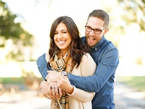 Dream Meaning: Dreaming of Receiving a Gift from a Male Cousin: Unveiling Familial Connections