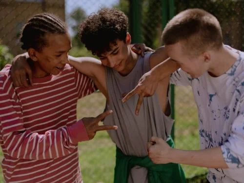 Dream Meaning of Someone Providing Food Aid: Unveiling Inner Nourishment