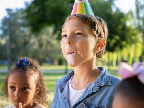 Dream Meaning: Dreaming of Throwing Away an Item: Letting Go of the Past