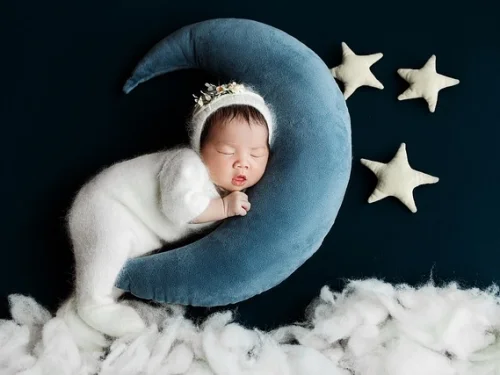 Giving Dry Bread to Someone in a Dream Meaning: Sacrifice Amidst Scarcity