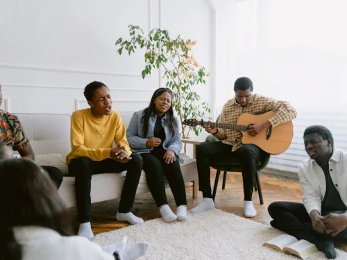 Dream Meaning of Seeing a Needle and Thread in a Dream: Weaving Your Reality