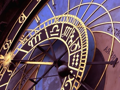 Dream Meaning of Taking Your Mother Out of a Pit: Unearthing Inner Strength