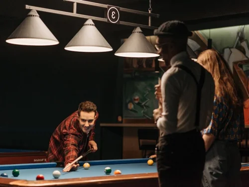 Dream Meaning of Wearing Blue Clothing: Emotional Harmony and Inner Peace